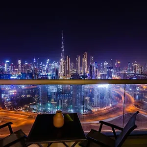 royal-club-by-rvhr-paramount-tower-b-business-bay.dubaihotelsoffers.com/