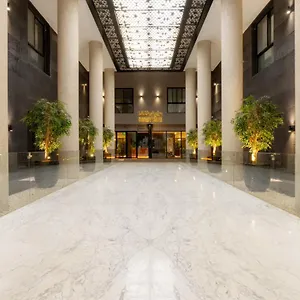 luxury-almalqa.hotelsriyadh.net/